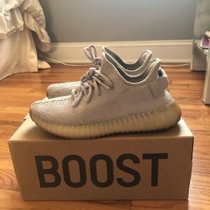 Yeezy Boost 350 V2
